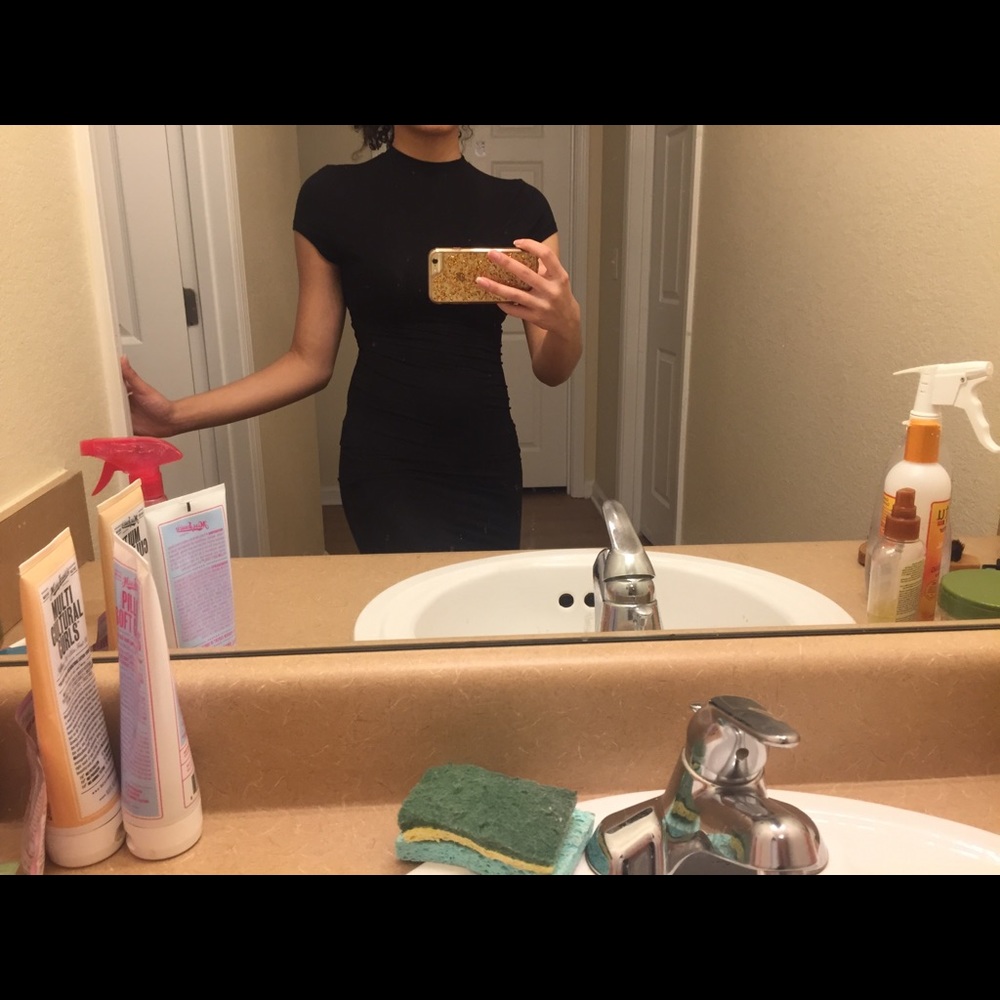 Bodycon black dress